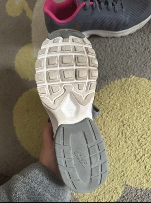 Nike Air Max Invigor