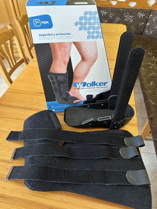 Уокър за фиксиране на глезена