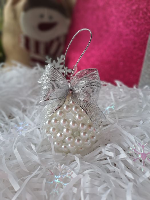 Коледна топка от перли