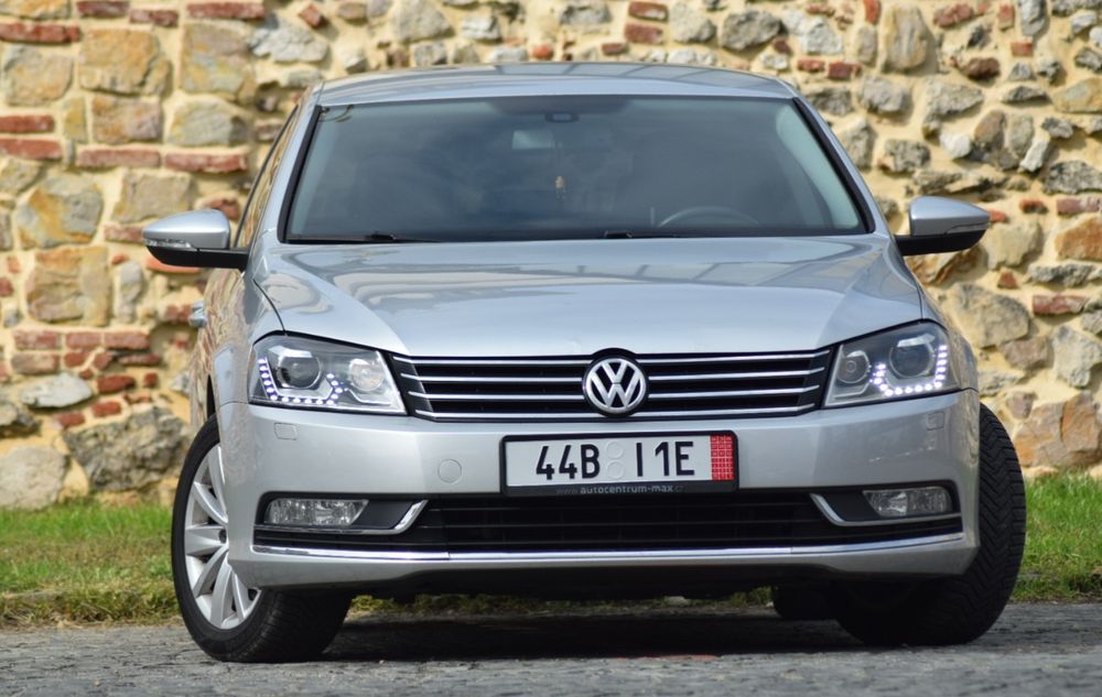 Bassat B7 2012 limuzinã