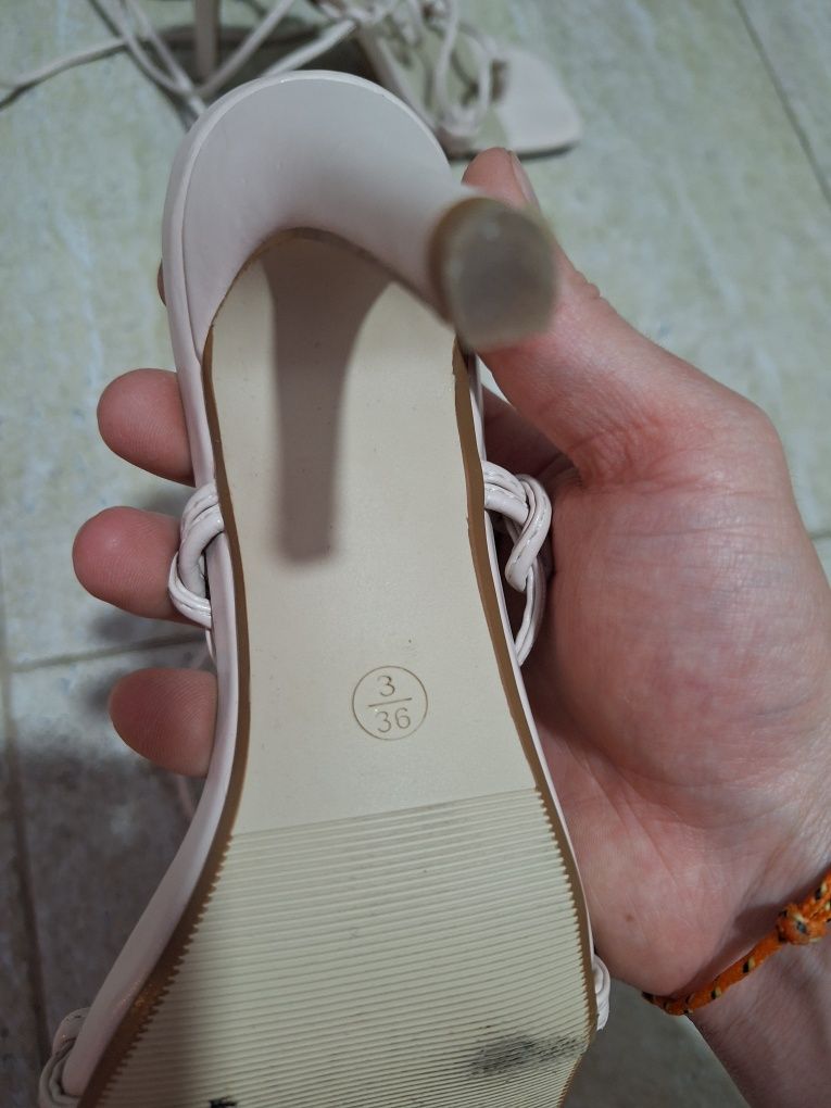 Sandale cu toc mărimea 36, 8cm tocul