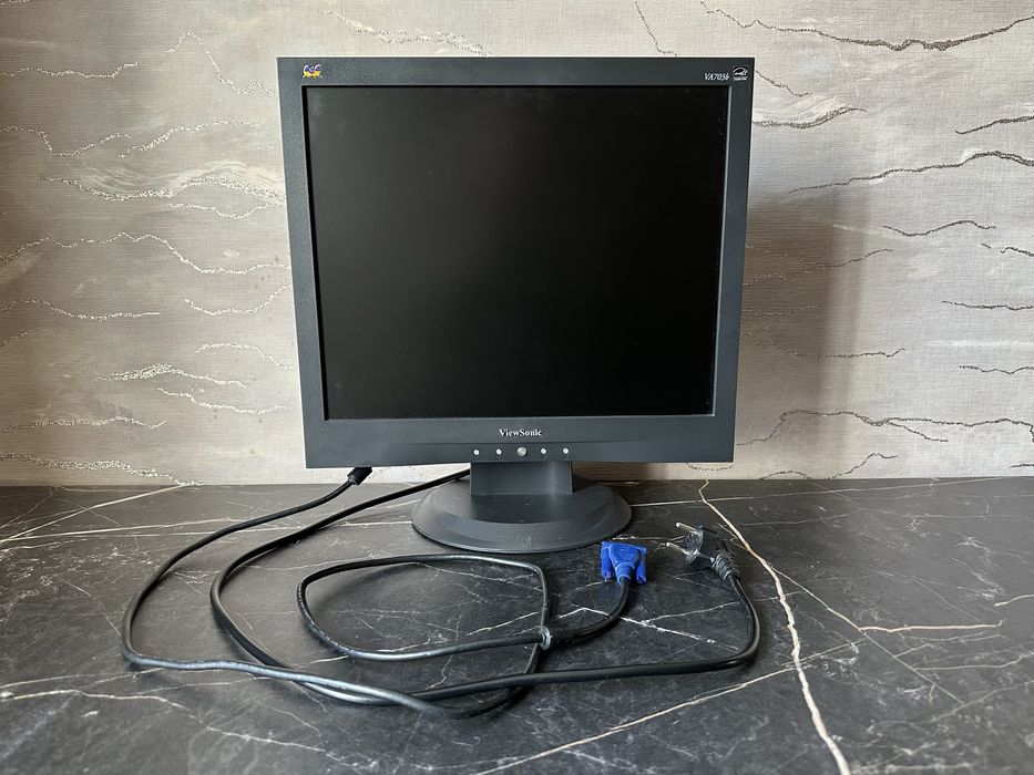 Монитор ViewSonic VA703b