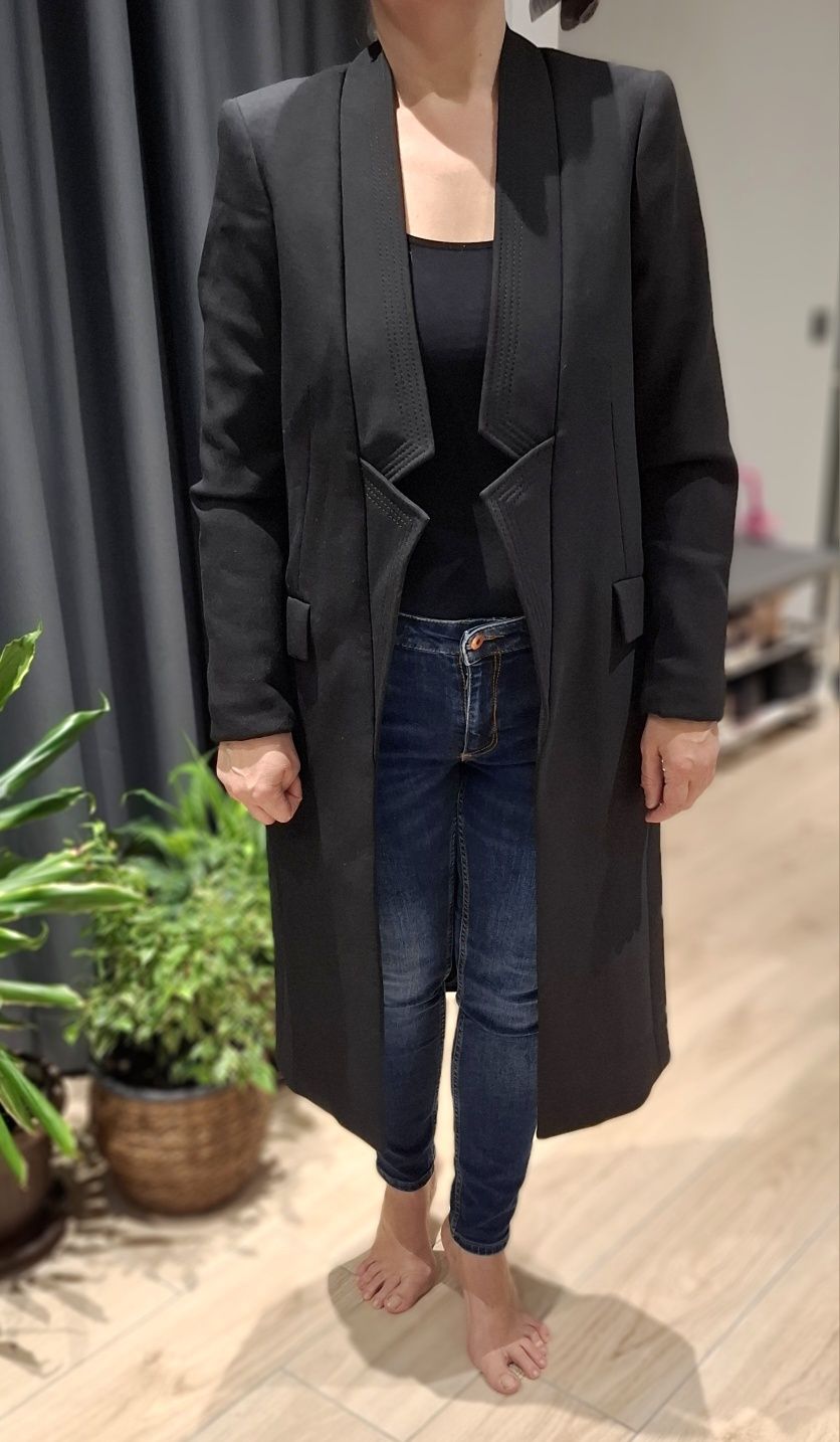 Страхотно Оригинално Манто Pierre Balmain  L