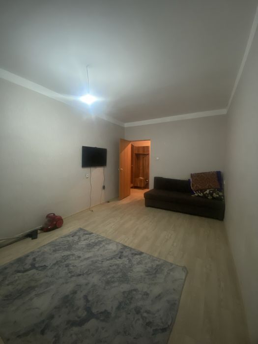 1 комнтаная квартира с отдельным туалетом и душом