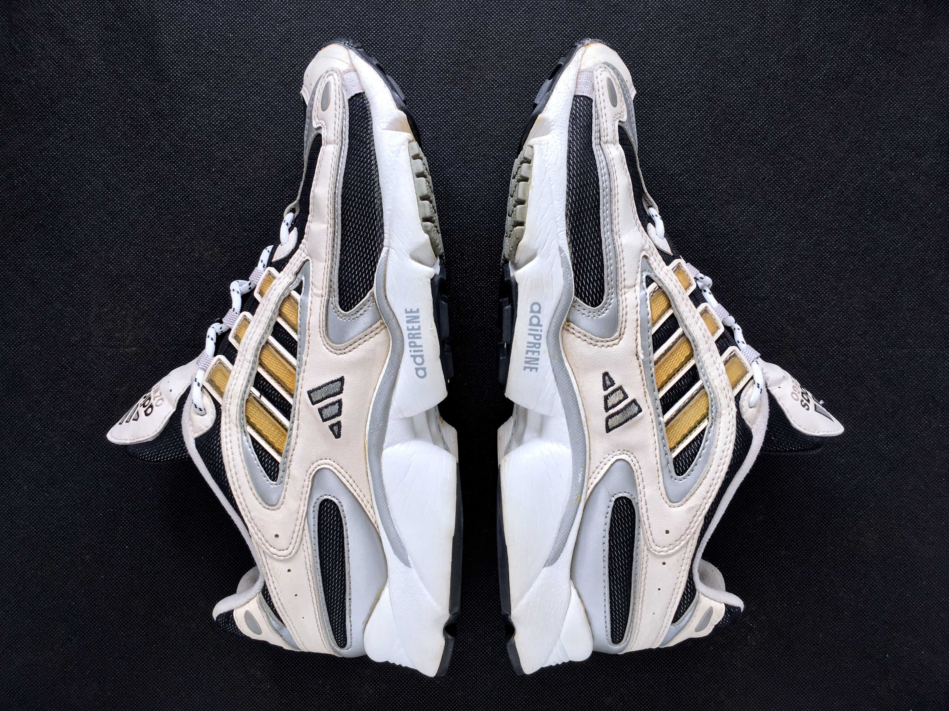 VINTAGE 2005 ADIDAS® OZWEEGO CLASSIC Running Sneakers — 28cm