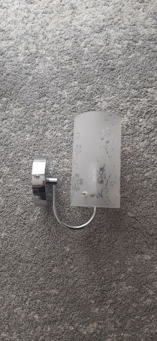 Vand 2 aplice perete.