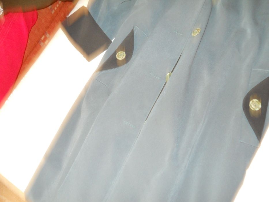 vand pardesiu, culoare verde-turcoaz, lung, nou, marca Prestige, nou,