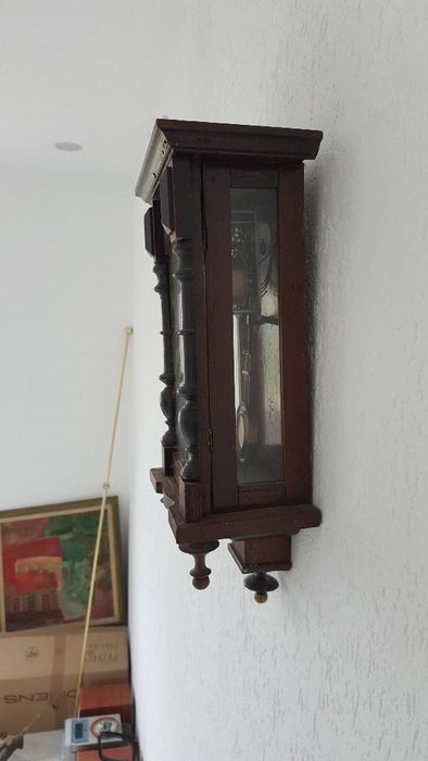 Vand ceas de perete antic.