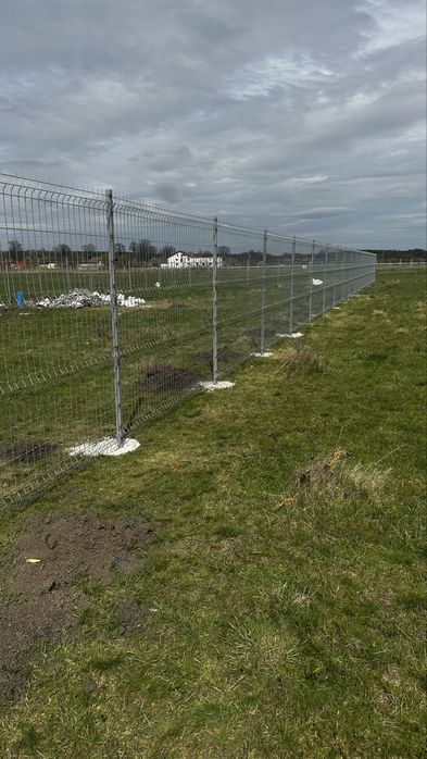 Garduri si porti plasa bordurata /sipca metalica /zaluzea