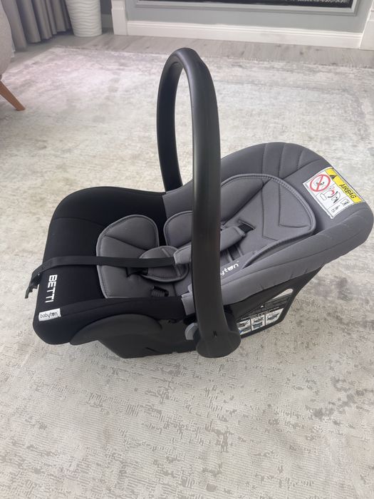 Продам автокресло Babyton