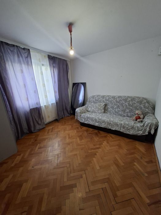 Închiriez apartament în Tătărași