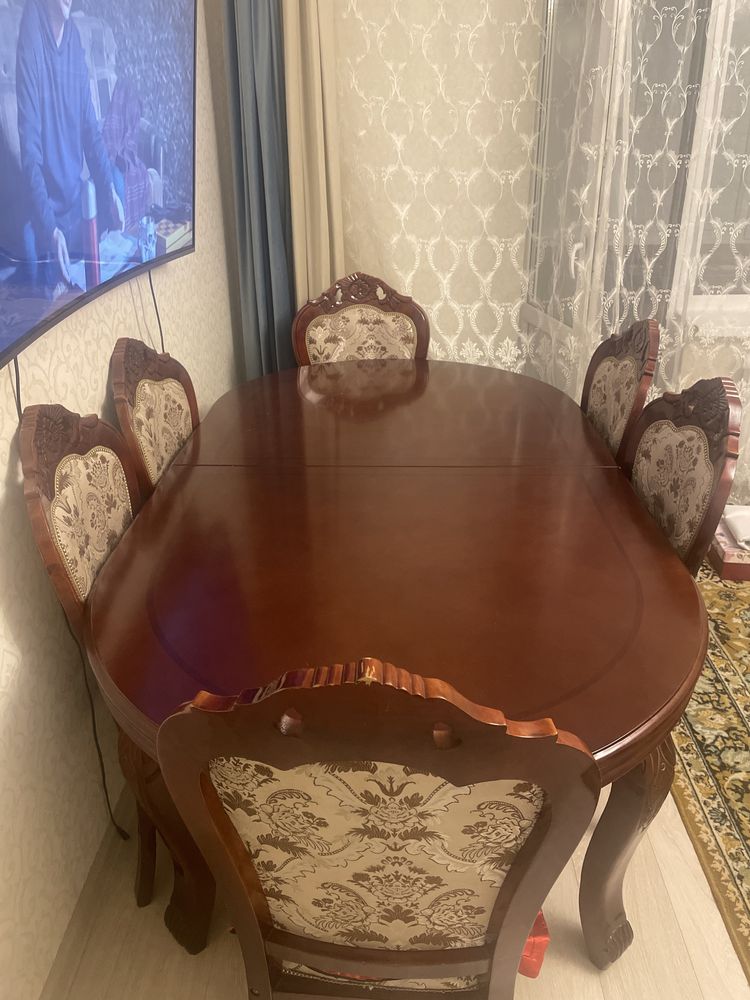 Стол и стуля, б/у. Хорошим состоянием