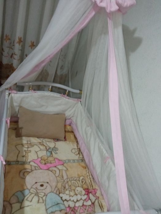 Отдам детскую кроватку трансформер