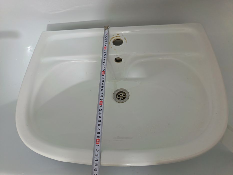 Раковина хорошая, без пьедестала!
