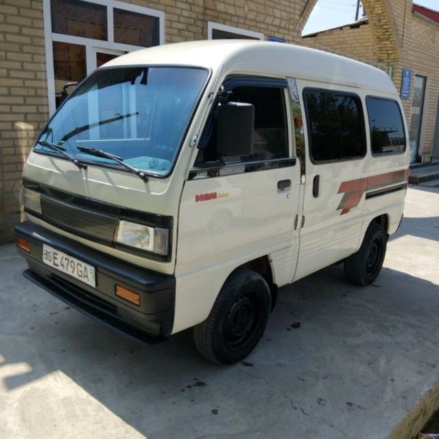 Damas sotiladi barter bor