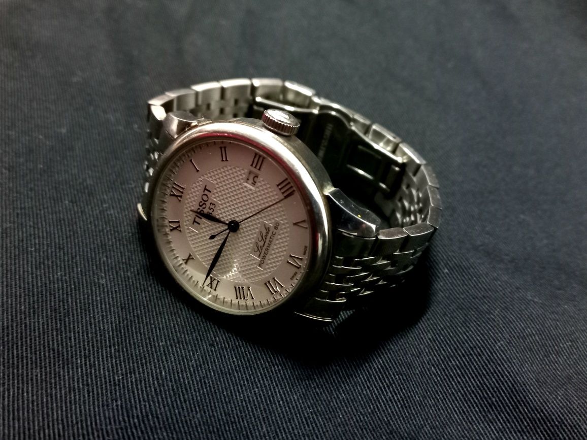 Часы Tissot Le Locle серебристый