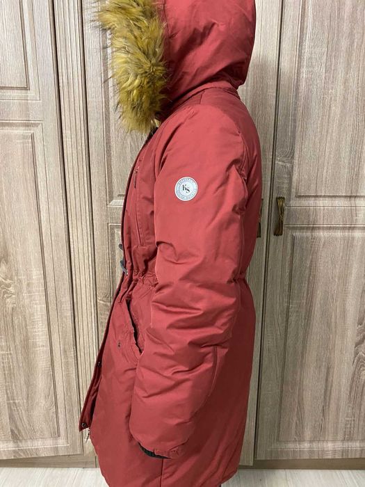 Пуховик зимний  на 10-14 лет