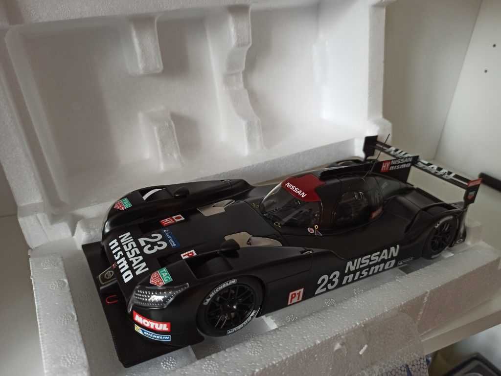 Macheta Nissan GT-R LM Nismo Test Car Le Mans 2015 - AutoArt 1/18