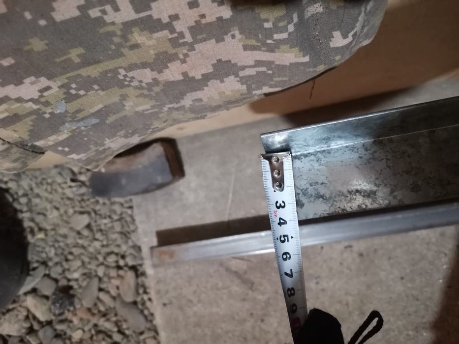 Срочно продам уголок оцинковпный