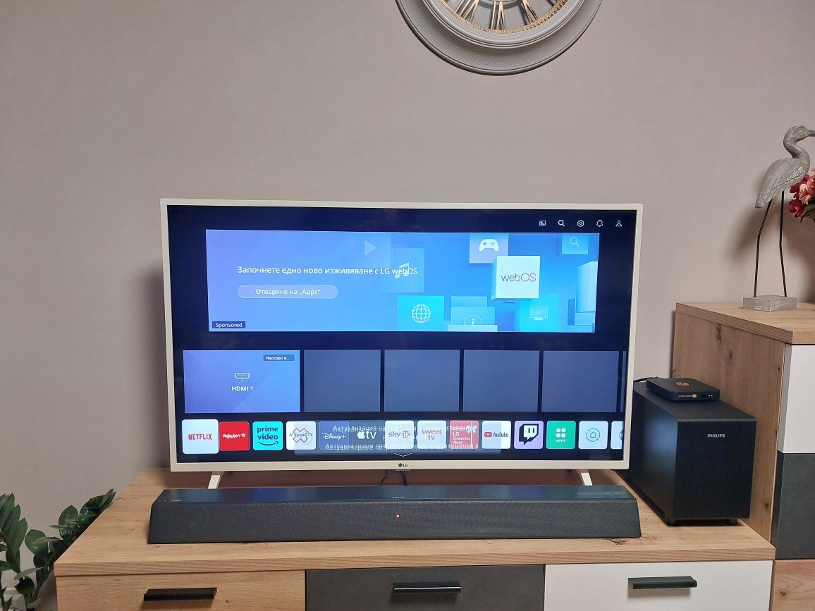 LG телевизор 43 инча