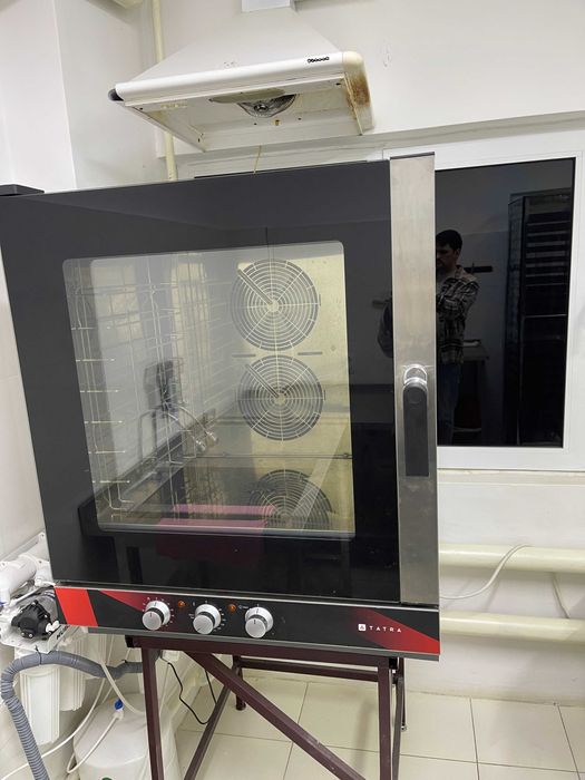 Пароконвектомат Tatra на 7 листов