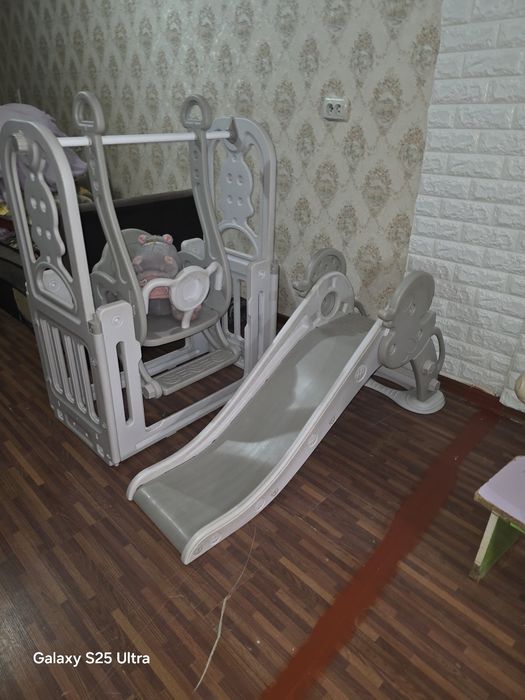 Продаётся  ёлка новогодний. Мебель  детское