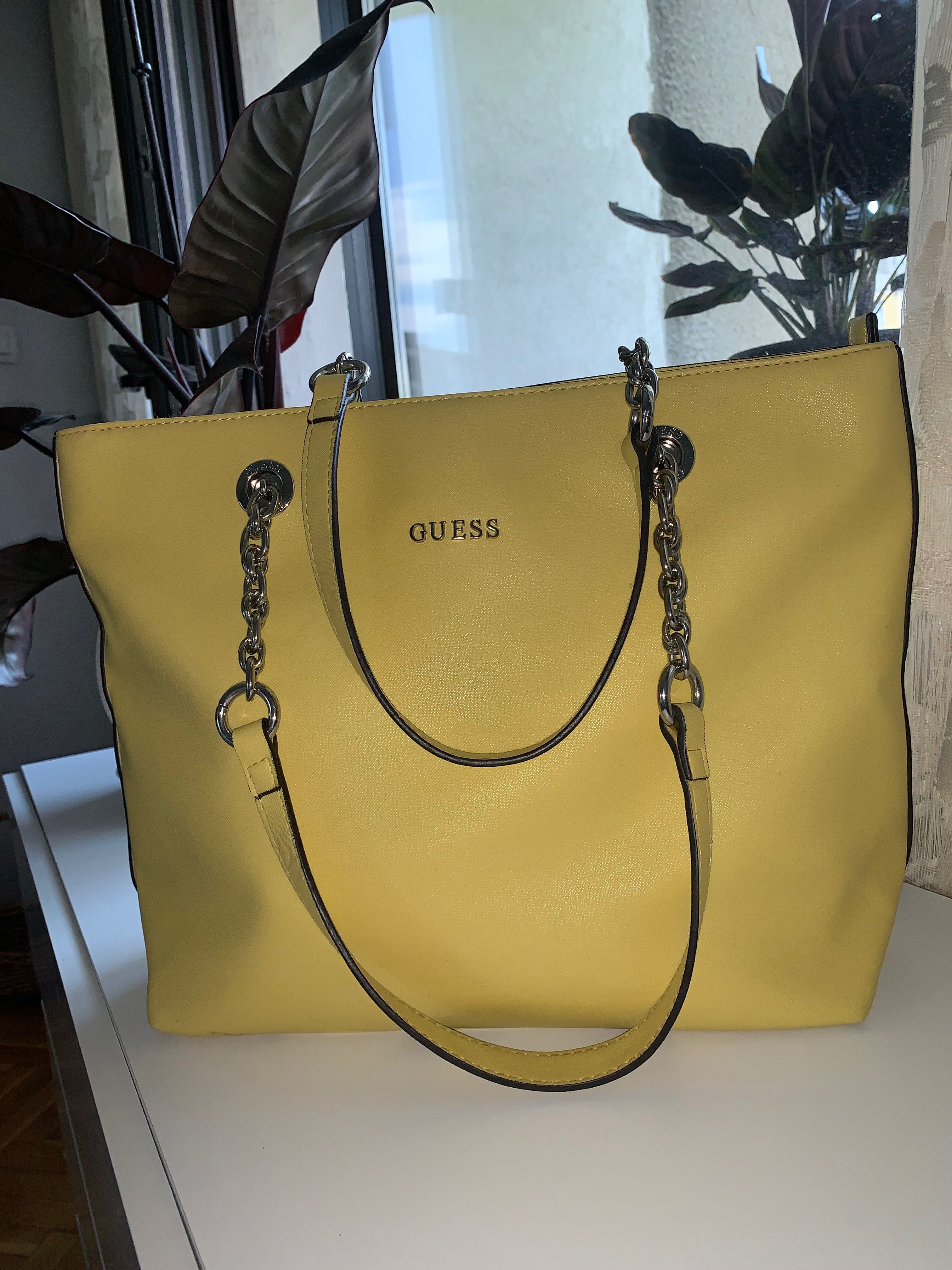 Дамска чанта Guess