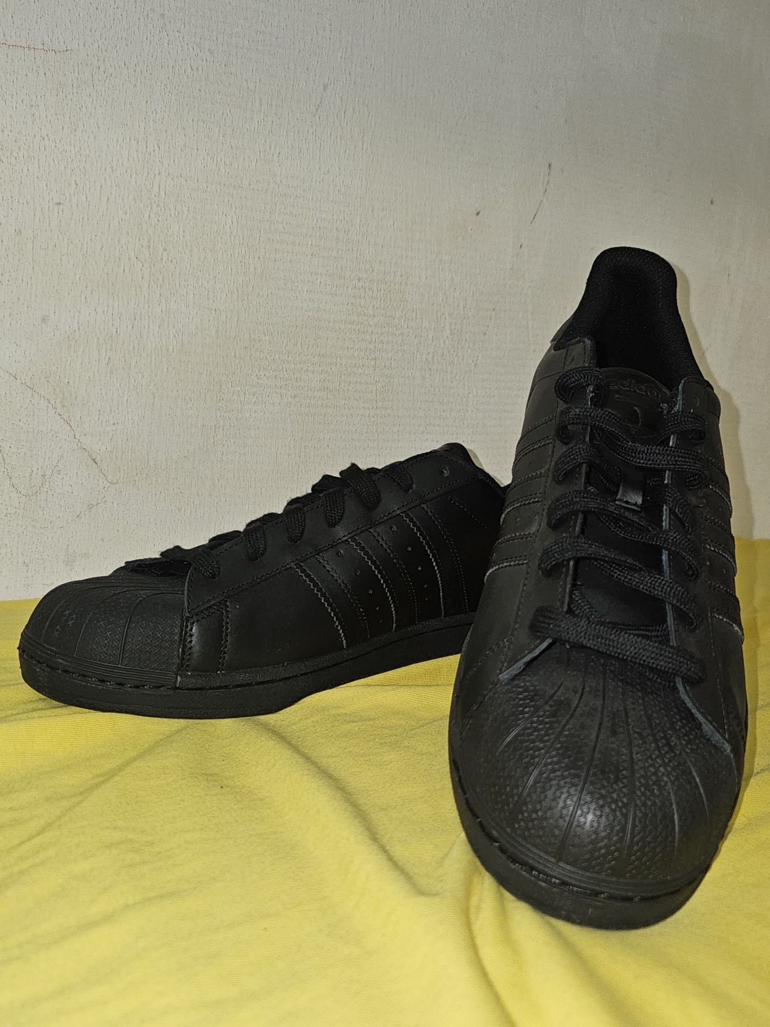 Adidas Superstar