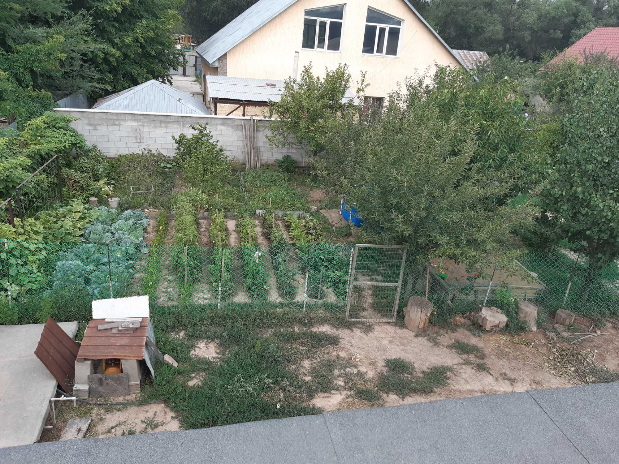Продам дом в Алматы из 5 комнат, кирпичный