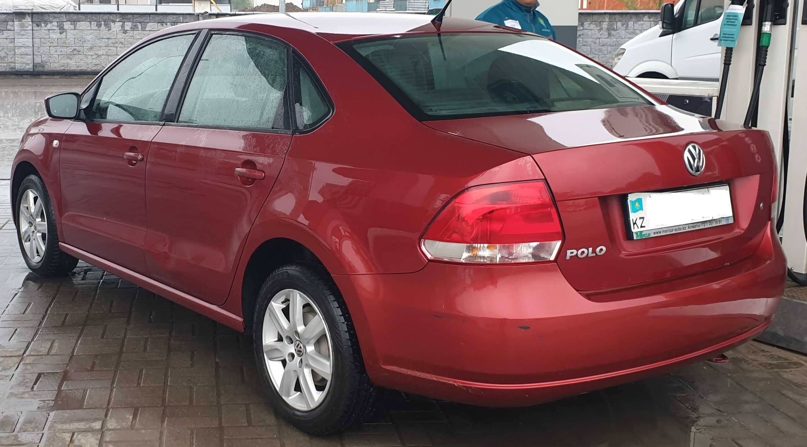 volkswagen polo sedan