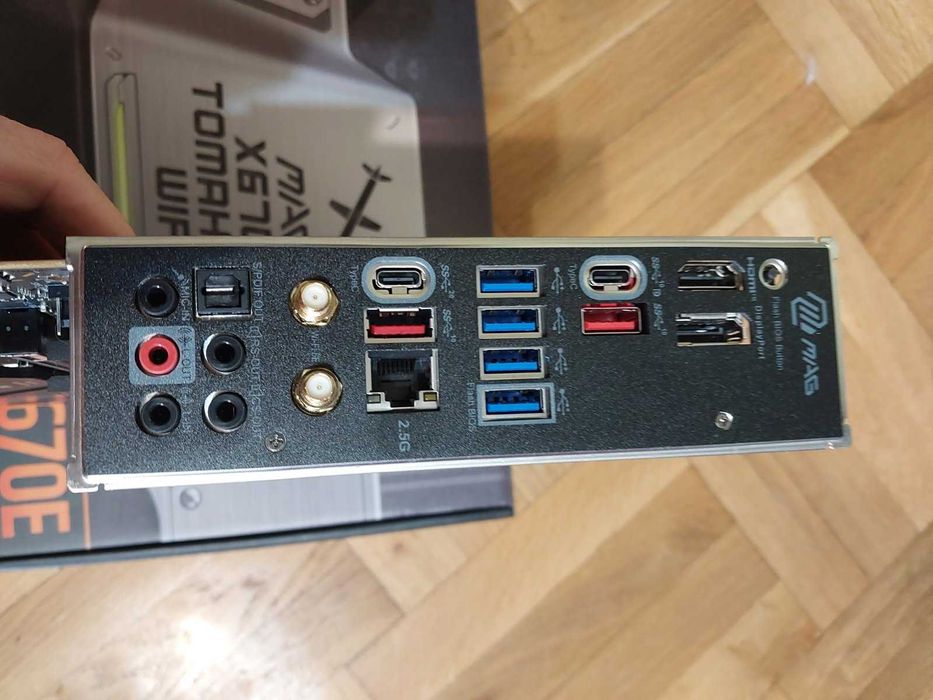 Ryzen 7 7800X3D + MSI X670E Tomahawk Wi-Fi, АМ5