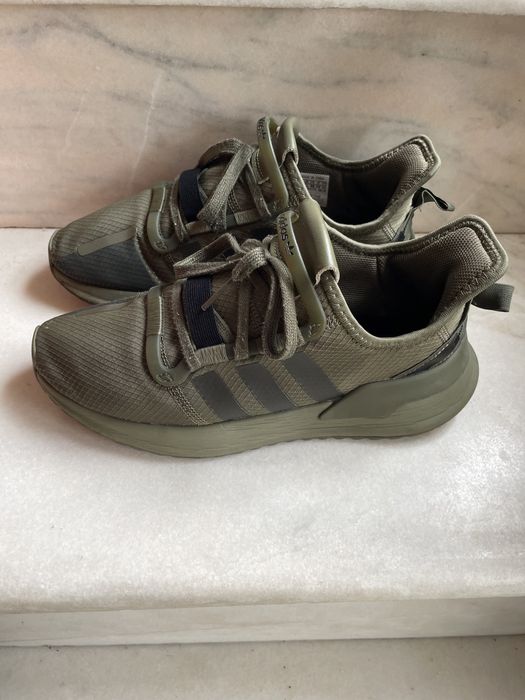 Adidasi Adidas Sport kaki EE4466