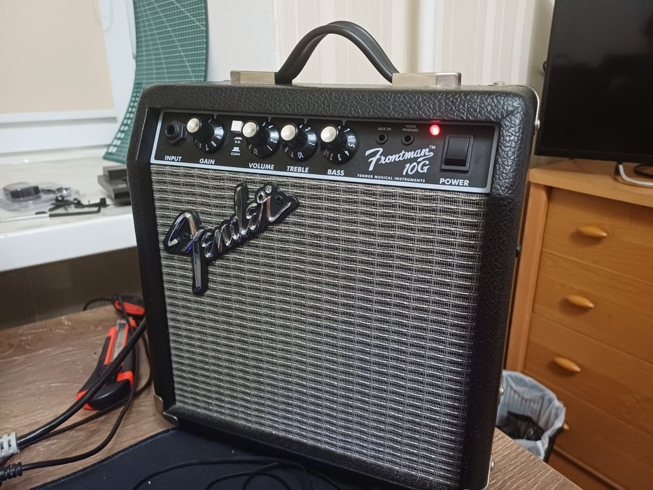 комбоусилитель Fender Frontman 10g