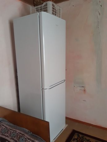 Холодильник (бирюса)