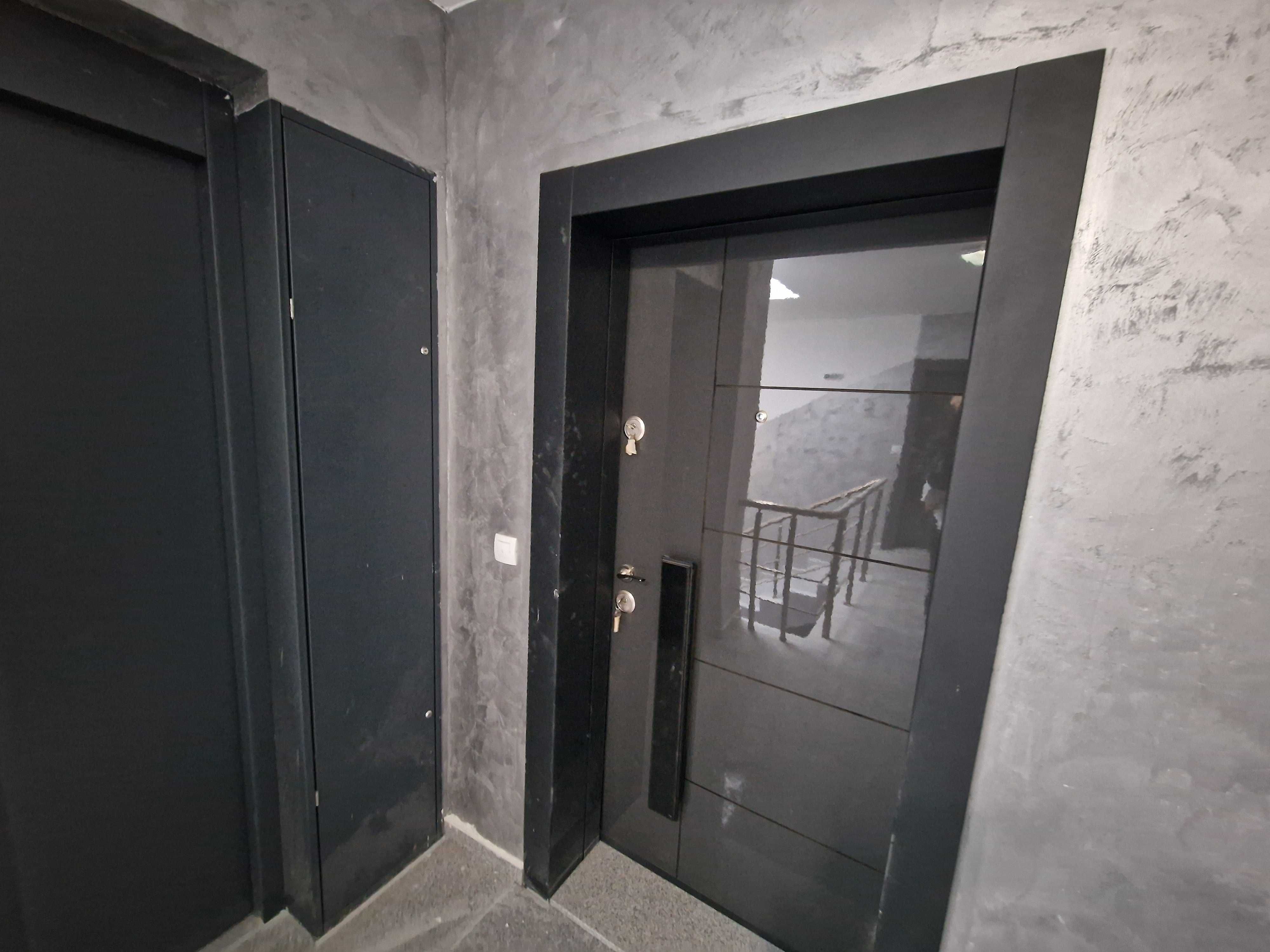Продава се двустаен апартамент в кв. Аден Мак, гр. Благоевград.