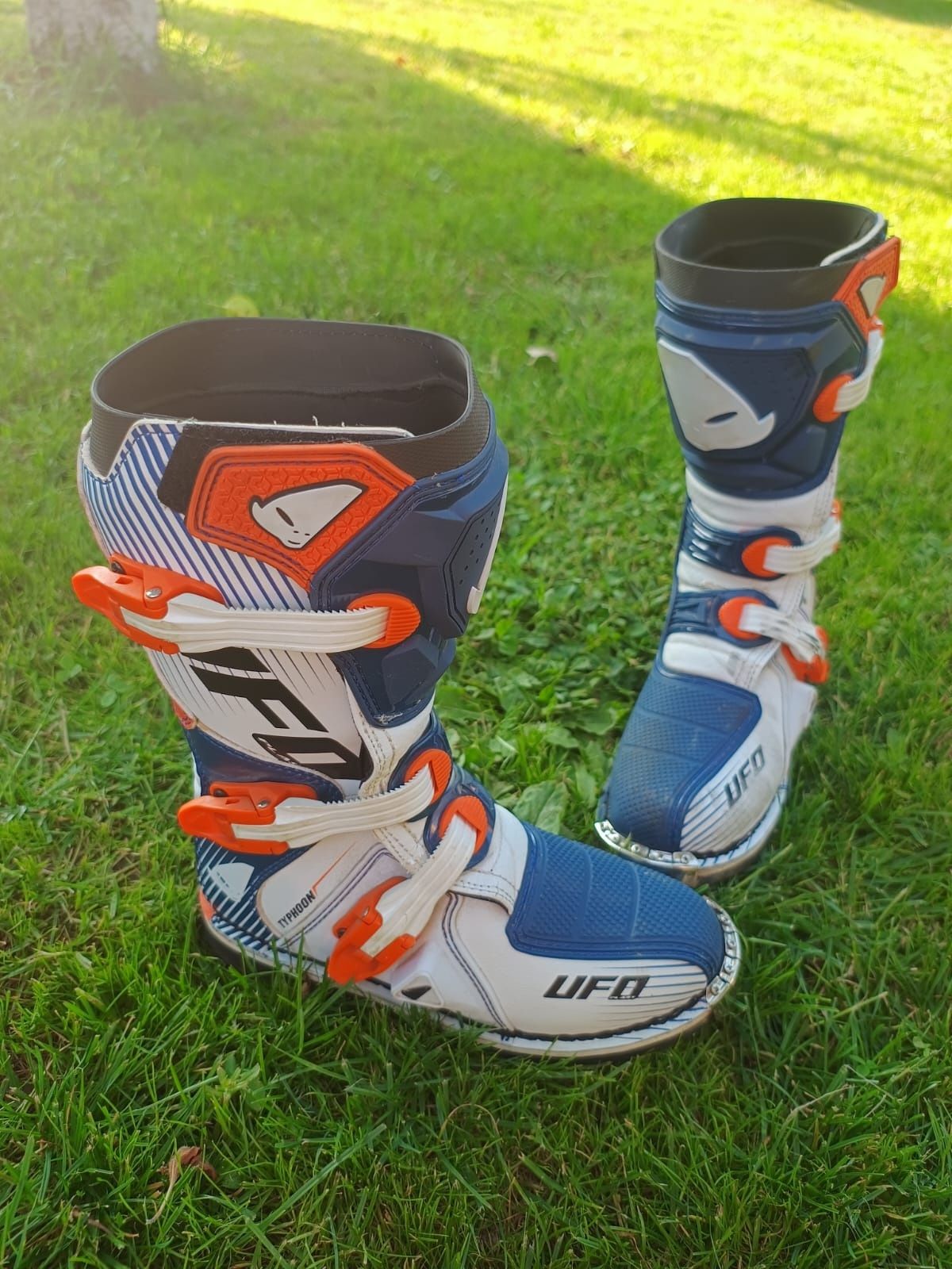 Vând cizme Motocross
