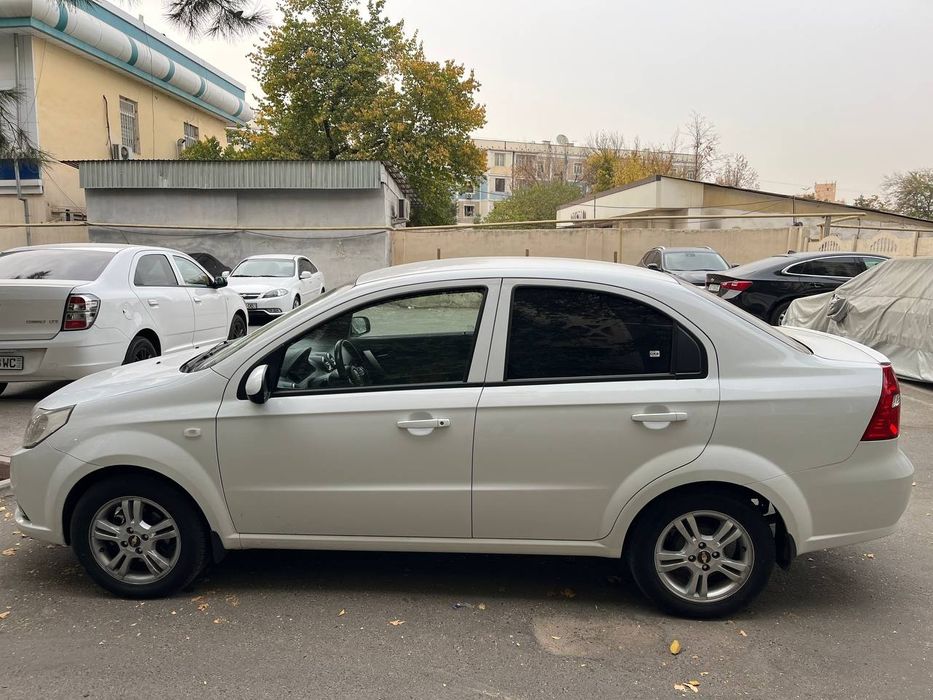 Nexia 3 2020 sotiladi