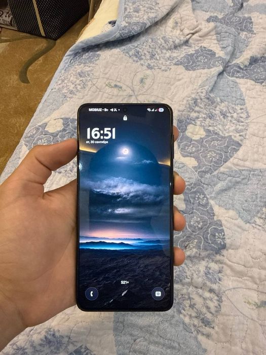 Samsung Galaxy S21 Plus