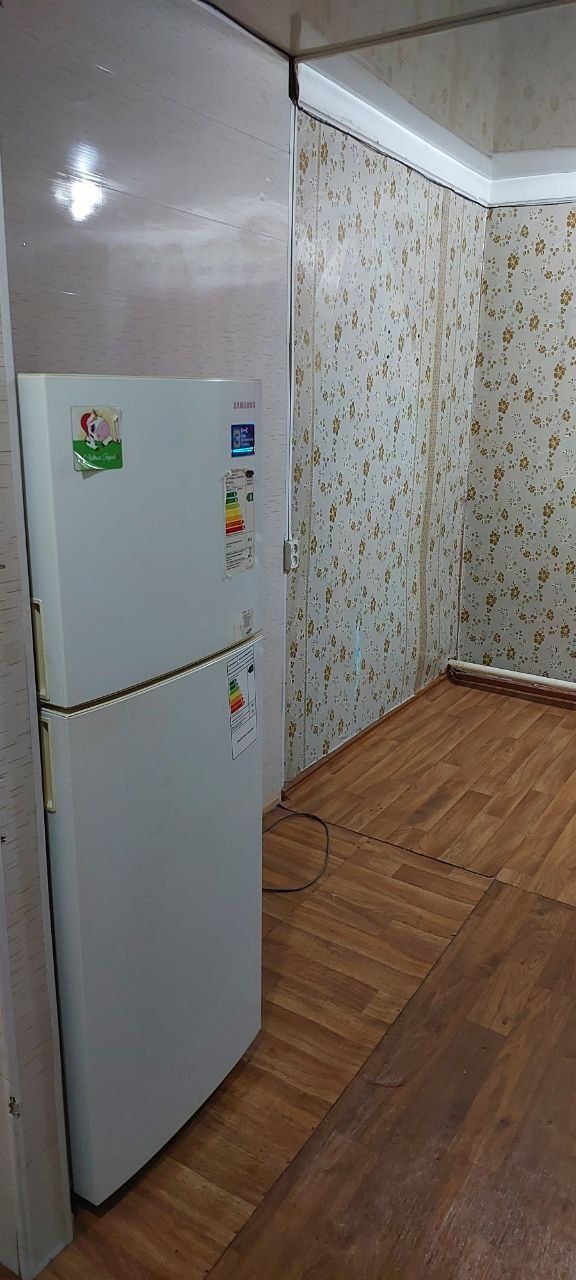 Сдаю 2 комнатную. 2/1/2 Спутник -5.. Маклер