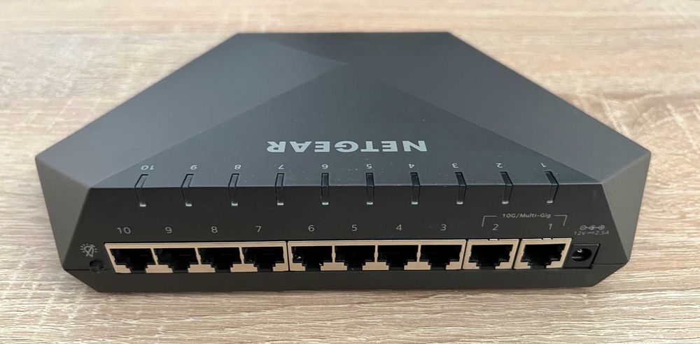 Switch NetGear Nighthawk SX10 Pro Gaming 10-Gigabit/Multi-Gigabit