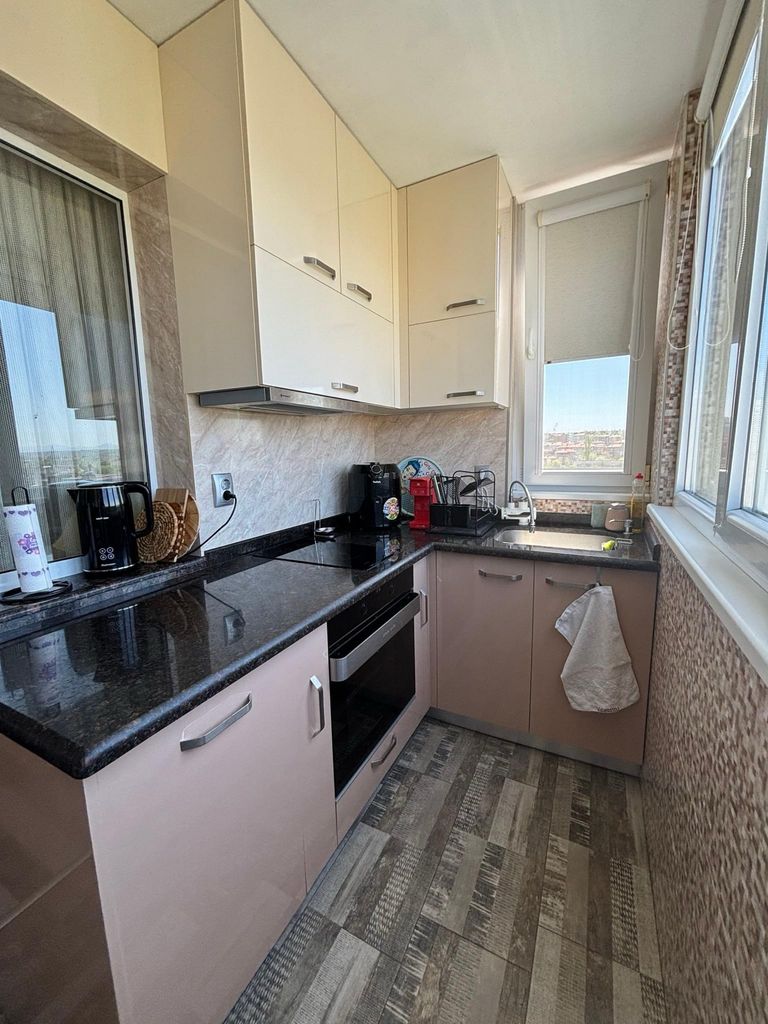Продава се Двустаен апартамент в Хасково, Бадема - 62 кв.м за 1398 €/кв.м - Снимка #14