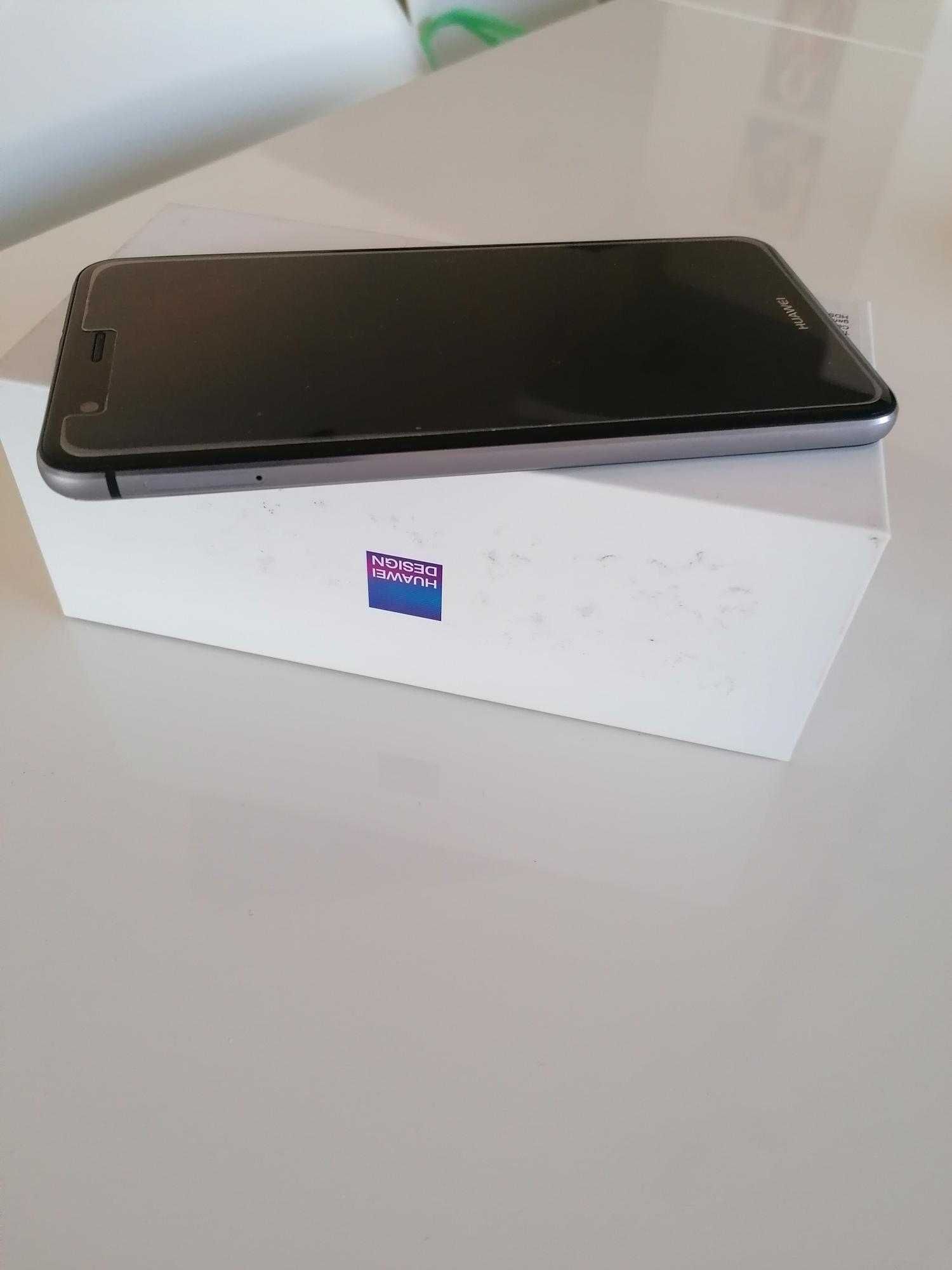 Смартфон Huawei P10 lite