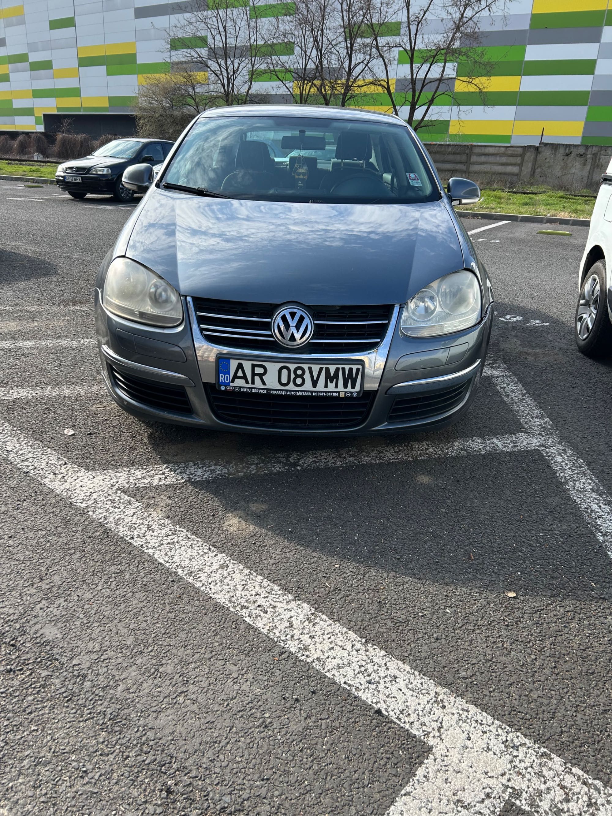 Vând VW JETTA 1.9 TDI BLS AN 2008