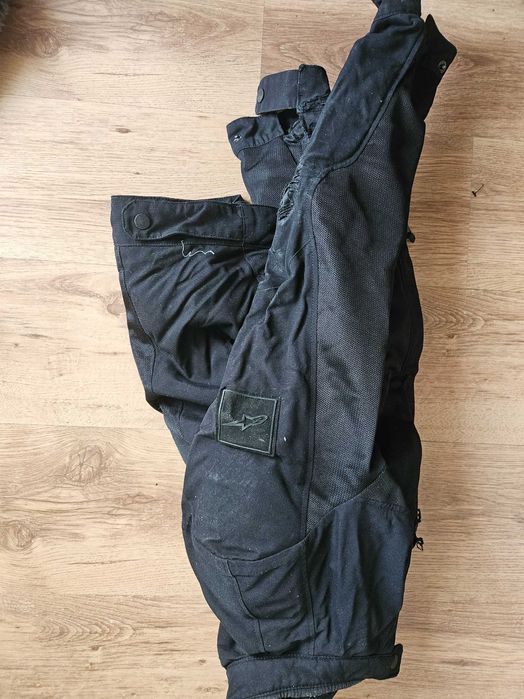 Geaca moto Alipinestars city (rupta, zgariata), manusi, aparatoare