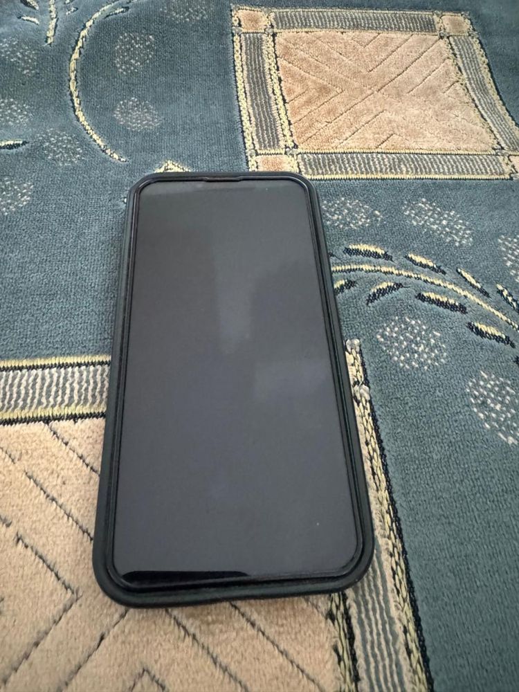 Iphone 13 в отличном состоянии