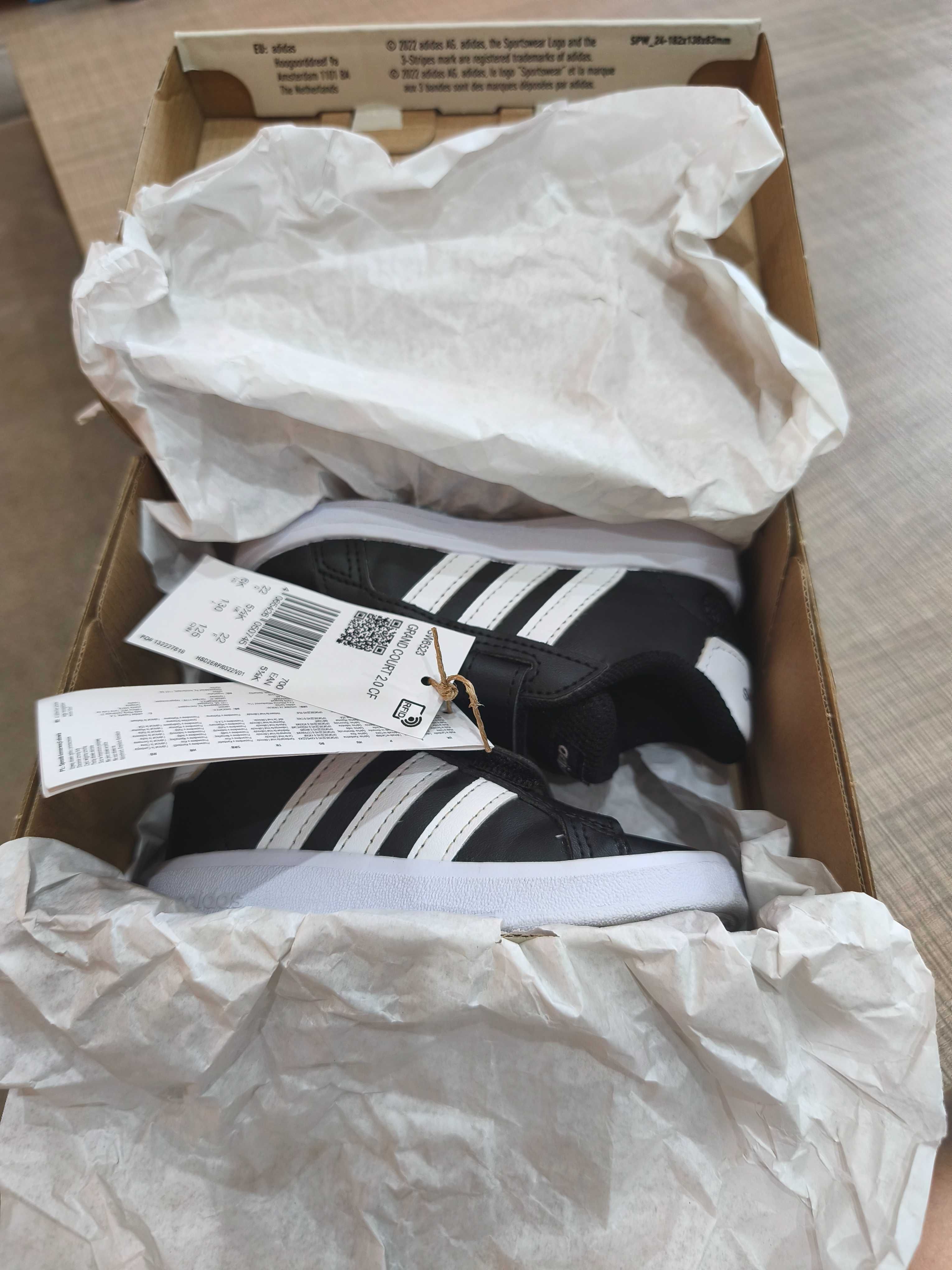 Маратонки Adidas