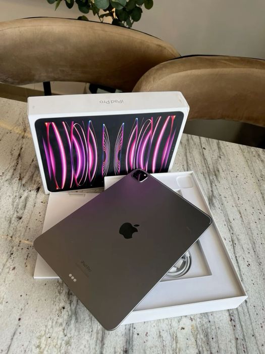i Pad Pro 6 поколение, 2 tb, 12,9-inch