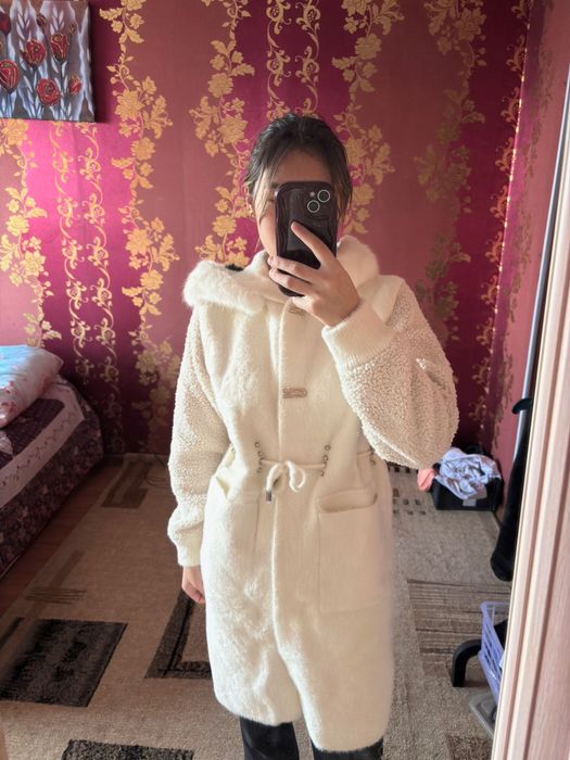 Альпака зимняя с капюшоном