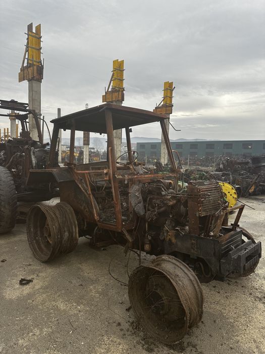 Dezmembrez Case 3230,3220,3240