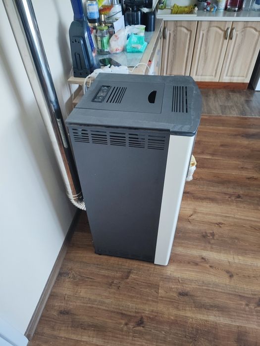 Пелетна камина Alfa Plam LUCA 8.5 kW – като нова